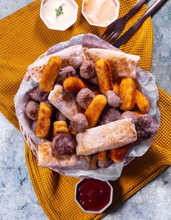 How to Make a Combo Basket at Home? Paçanga Bourekas, Mini Meatballs, Sizzling Meatballs and Chicken Croquettes Recipe